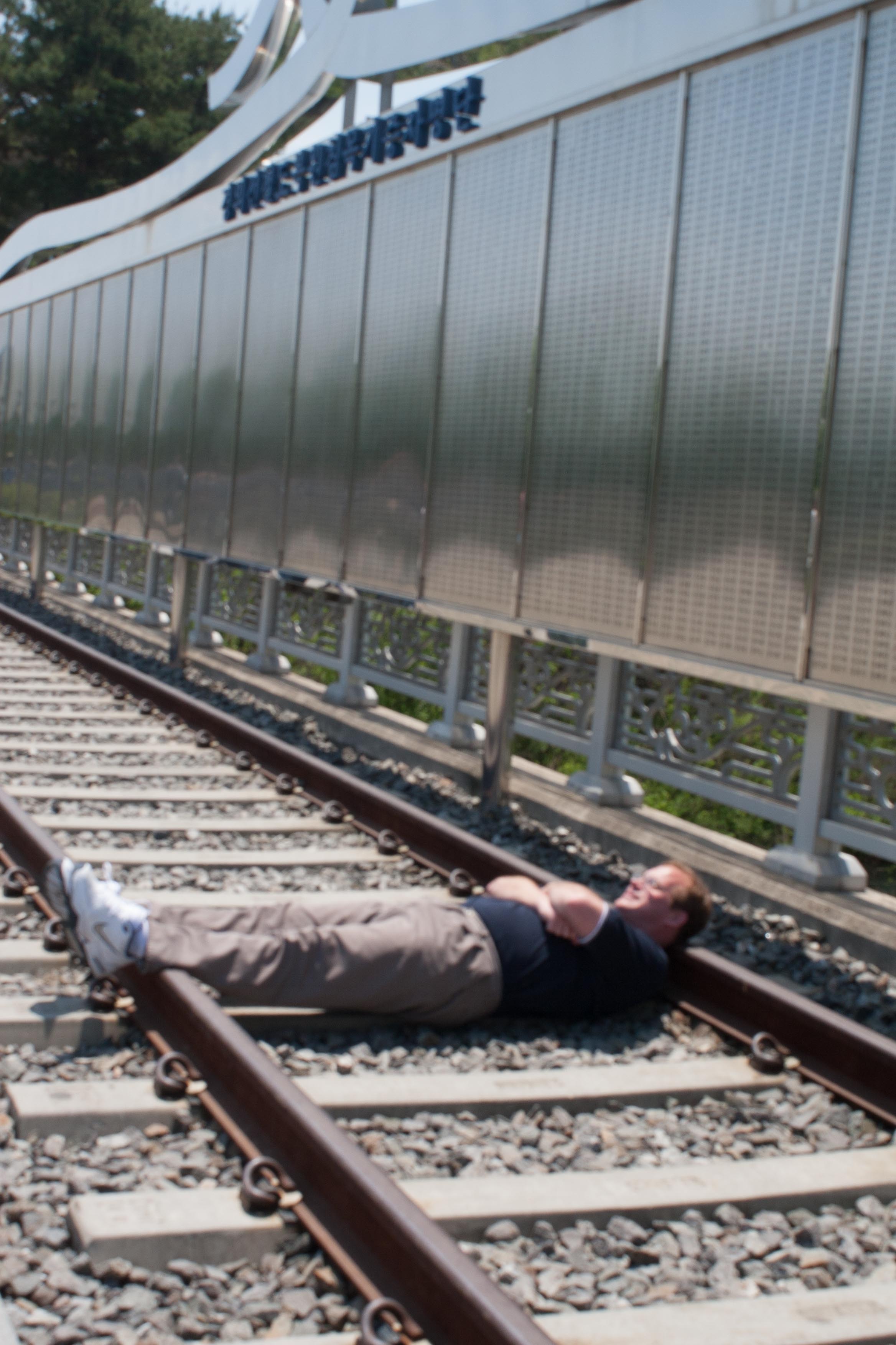 Brent - Train trakcs.jpg